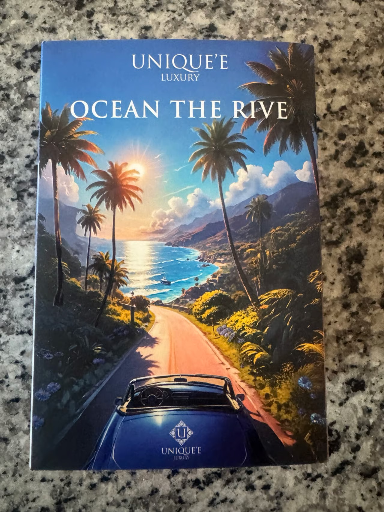 Unique'e Luxury Ocean The Rive 3.4 oz / 100ml Preowned With Packaging thumbnail 5