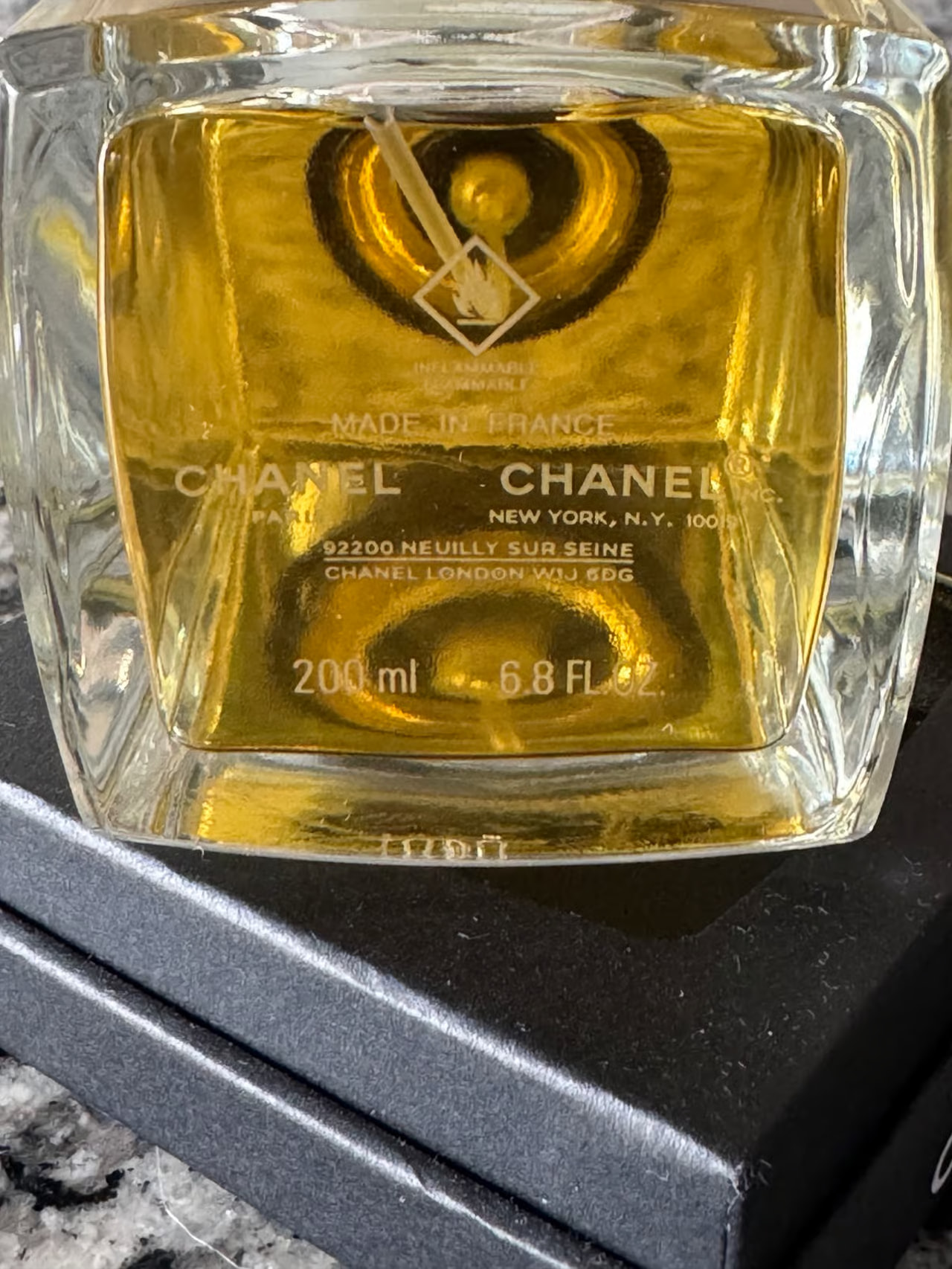 Chanel Le Lion Eau de Parfum Chanel perfume 6.8 oz / 200ml Preowned With Packaging thumbnail 2