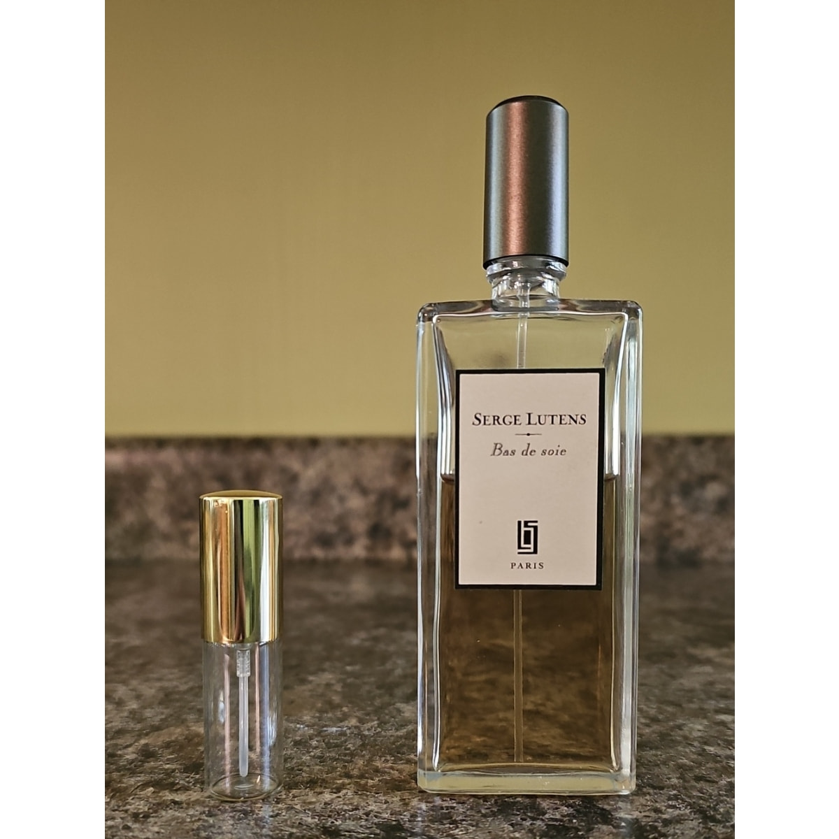 Serge Lutens Bas De Soie 0.16 oz / 5ml Decant image 1