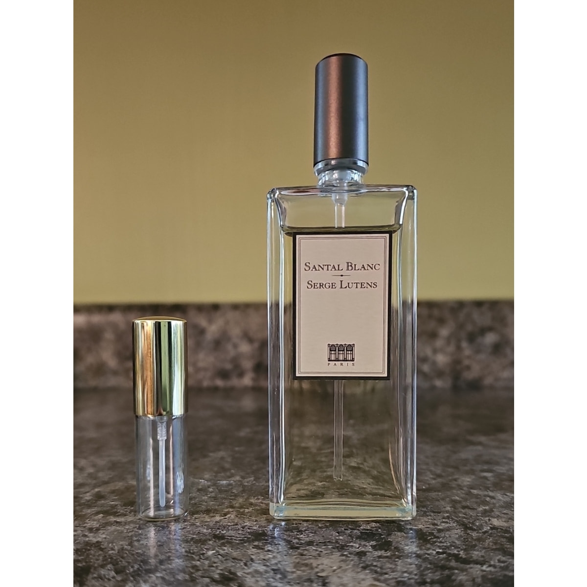 Serge Lutens Santal Blanc 0.16 oz / 5ml Decant image 1