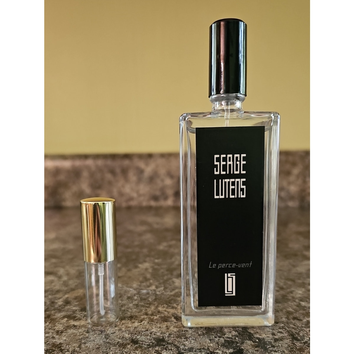 Serge Lutens Le Perce-Vent 0.16 oz / 5ml Decant image 1