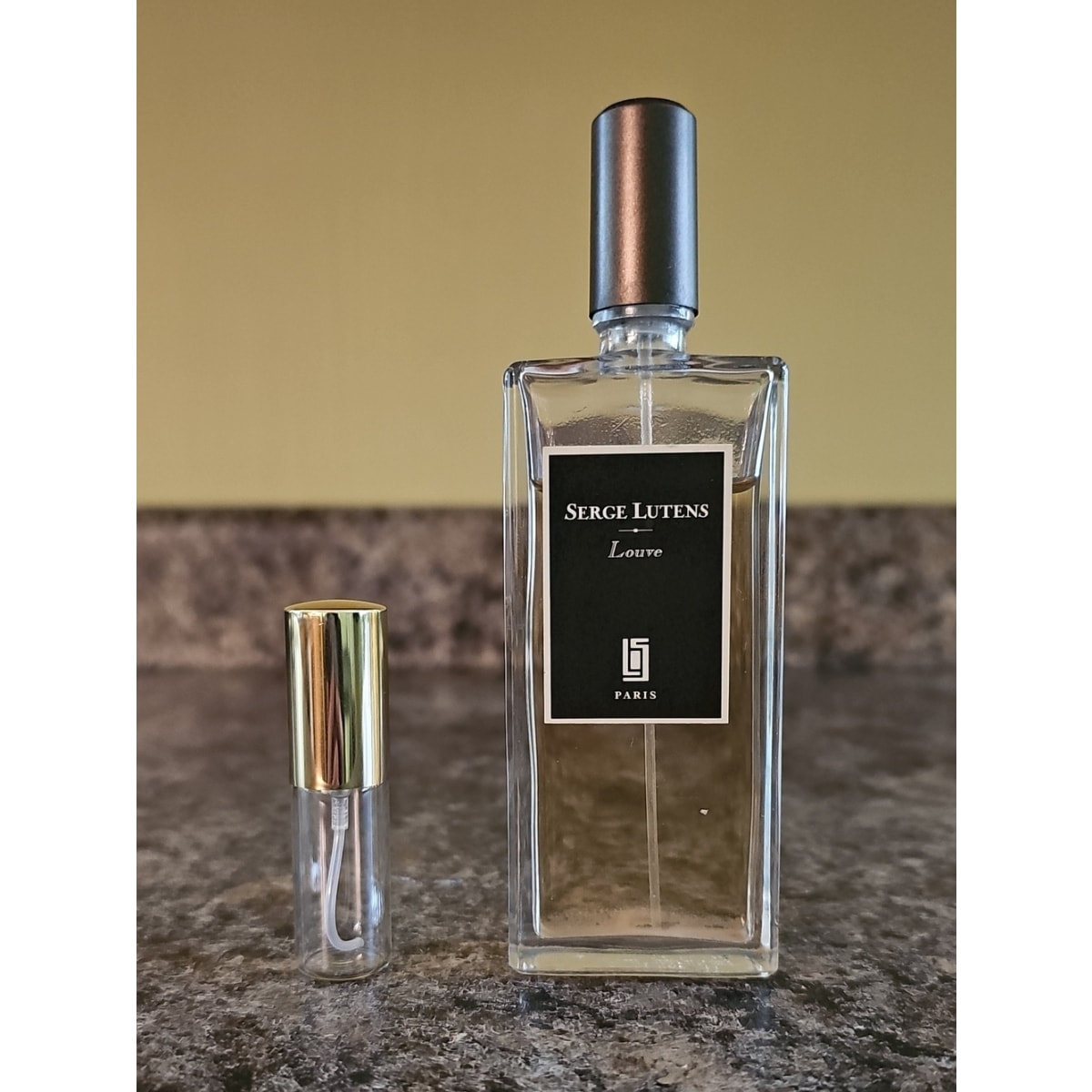 Serge Lutens Louve 0.16 oz / 5ml Decant image 1