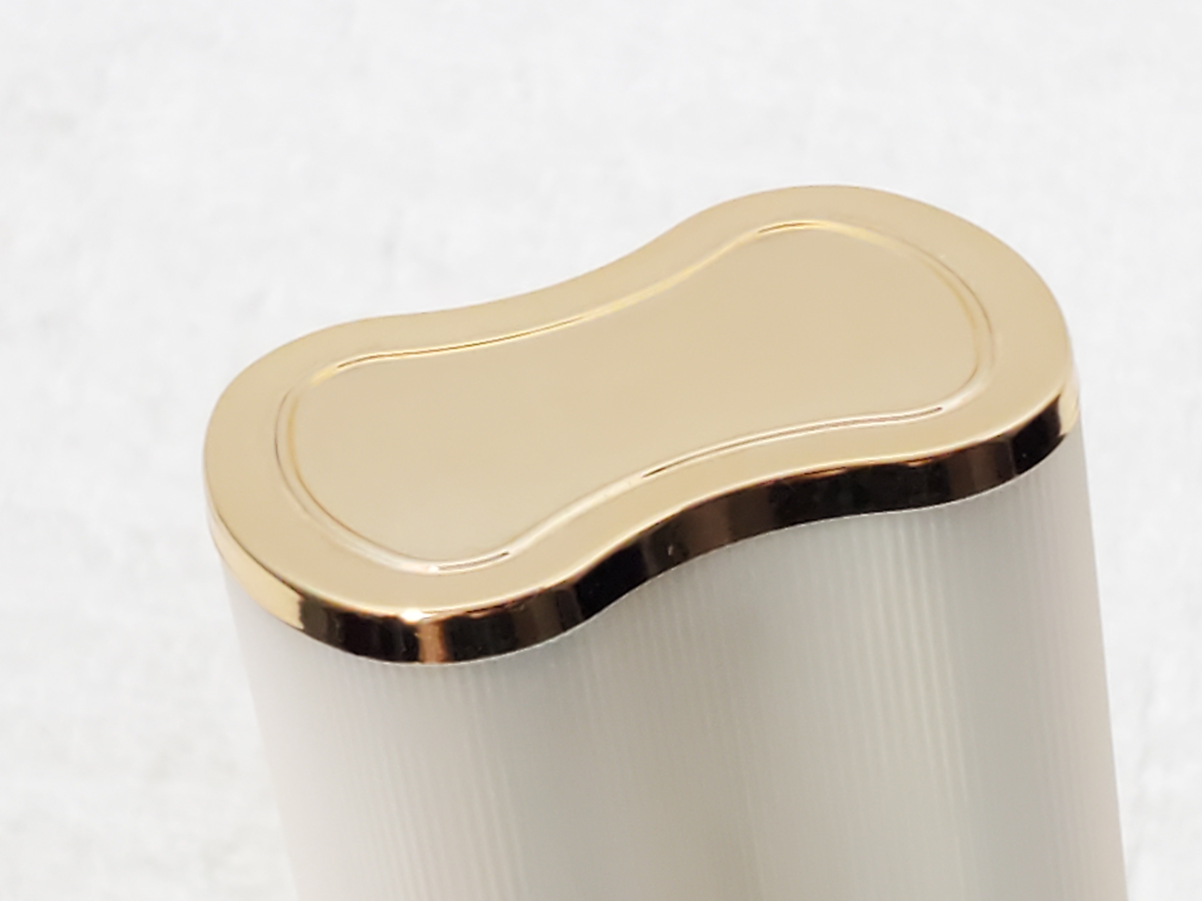 Estée Lauder White Linen Estée Lauder perfume 1.7 oz / 50ml Preowned Without Packaging thumbnail 3