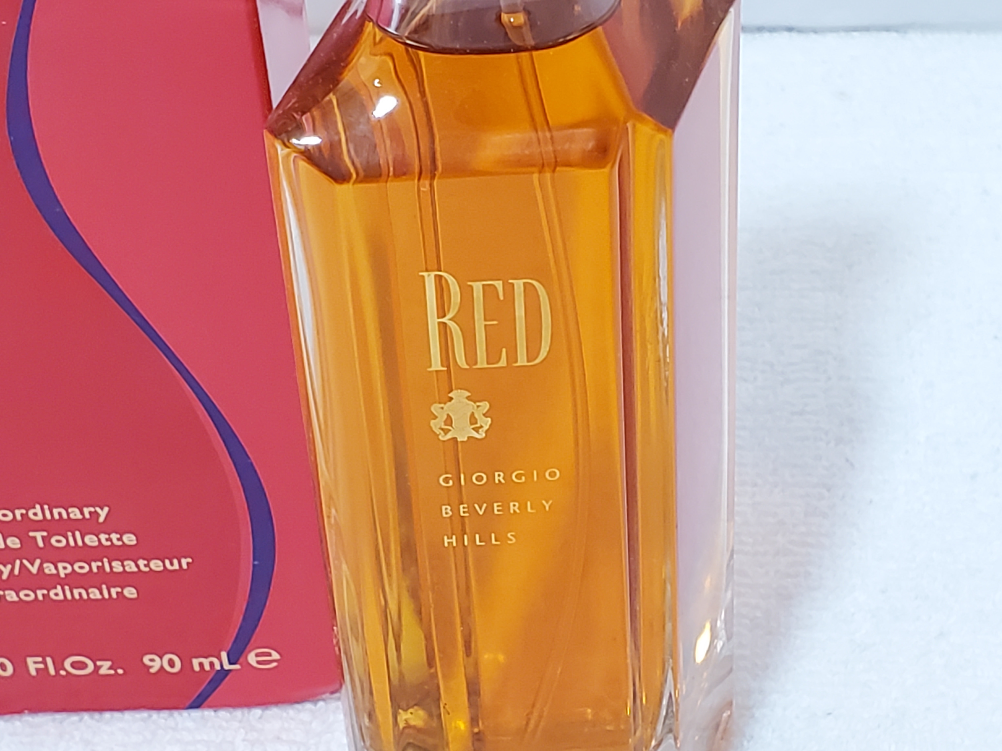 Giorgio Beverly Hills RED 3.0 oz / 90ml New With Packaging thumbnail 2