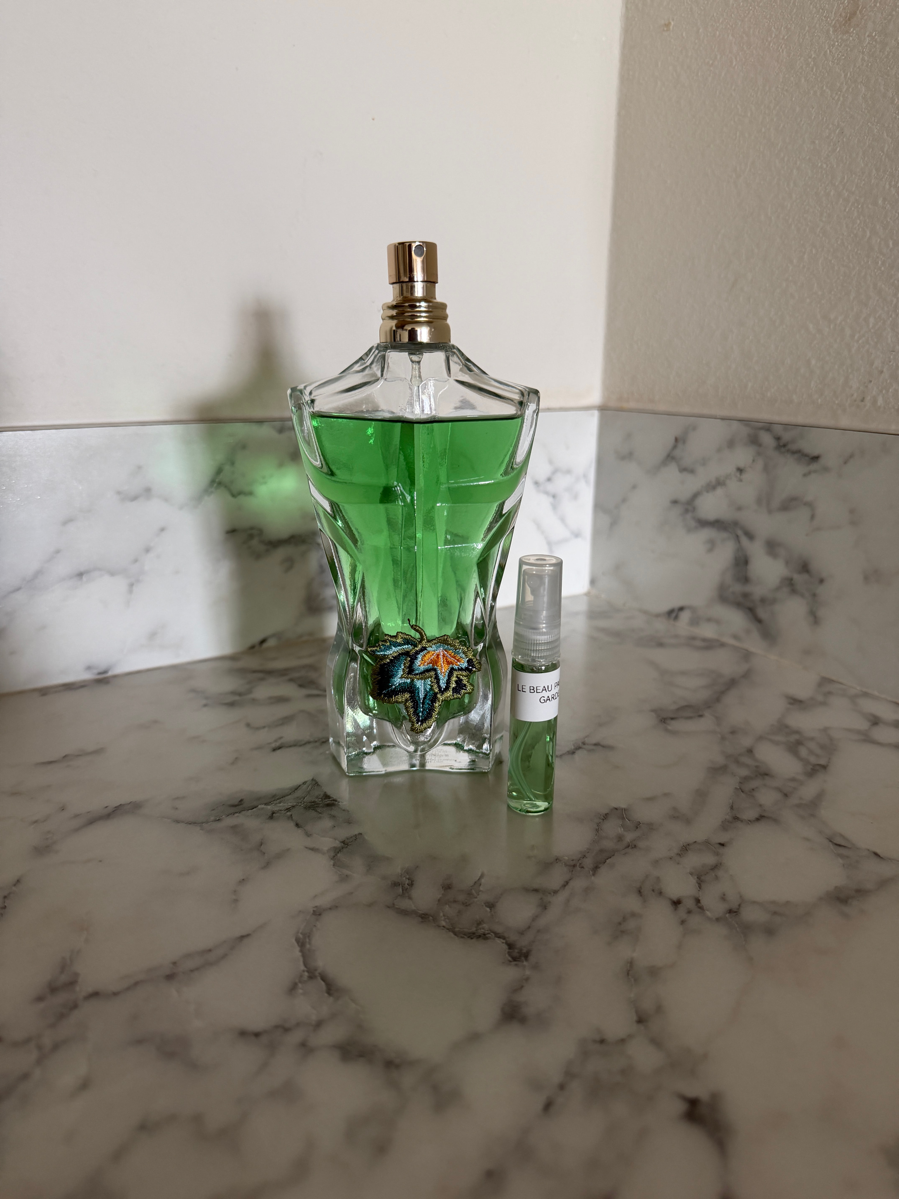 Jean Paul Gaultier Le Beau Paradise Garden Jean Paul Gaultier cologne 5ml Decant thumbnail 3