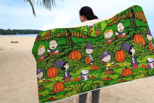 Snoopy Peanuts Halloween AOP Hooded Blanket - Image 4