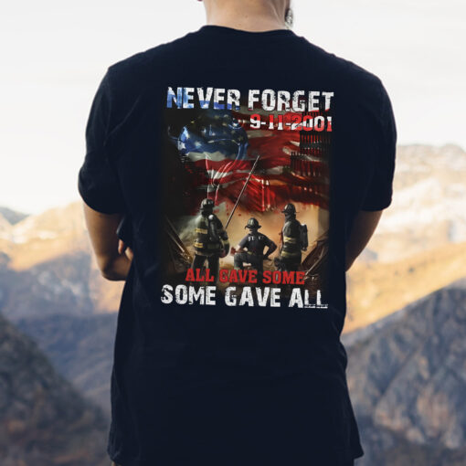 Never Forget Twin Towers Memorial Patriotic 911 Classic T-shirt (Made in US) | Gildan 5000