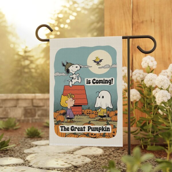 Peanuts Great Pumpkin Halloween Garden Flag - Image 2