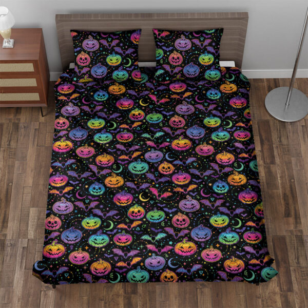 Pumpkins And Bats Neon Halloween Quilt Bedding Set - Image 2