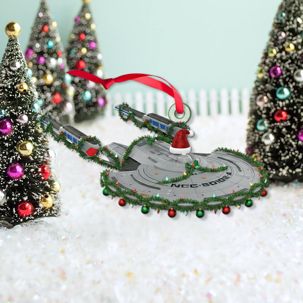 Star Trek U.S.S. Titan NCC-80102-A With Christmas Lights Christmas Ornament - Image 3