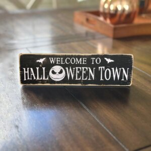 Alternative view of Nightmare Before Christmas Door Sign