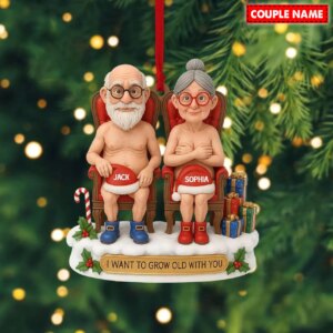 Personalized Old Couple I Want To Grow Old With You Christmas Ornament