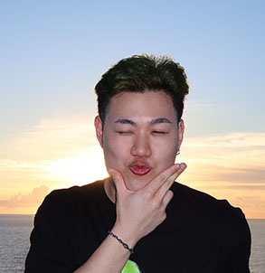JR
