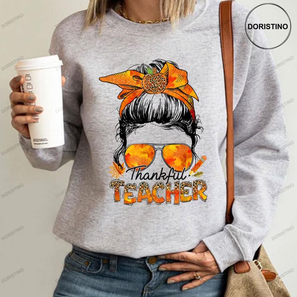 One Thankful Teacher Leopard Messy Bun Thanksgiving Autumn Limited Edition T-shirt
