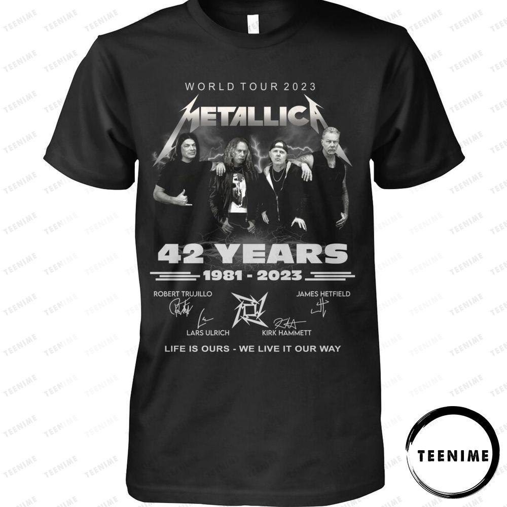 World Tour 2023 Metallica 42 Years 1981-2023 Signatures Teenime Awesome T-shirt