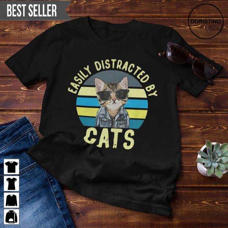 Easily Distracted By Cats Funny Cat Lover Vintage Unisex Doristino Sweatshirt Long Sleeve Hoodie