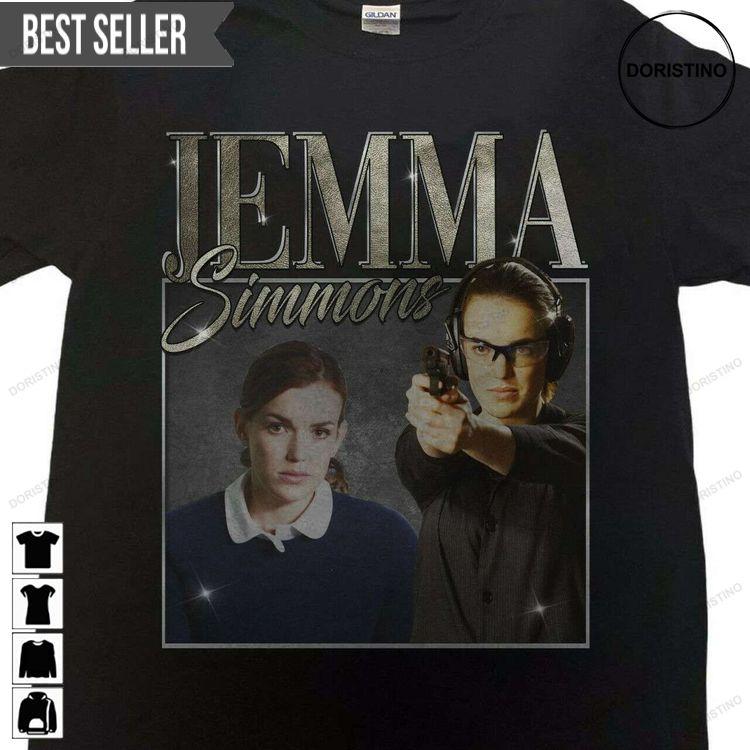 Jemma Simmons Marvel Cinematic Universe Elizabeth Henstridge Vintage Unisex Hoodie Tshirt Sweatshirt