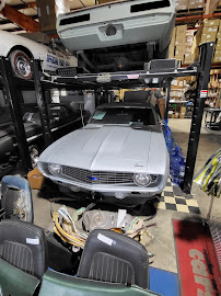 Riggs Brothers Tops & Interior