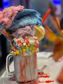 K & J's Elegant Pastries