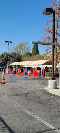 Bank of America (with Drive-thru ATM)