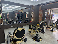Khronos Barbershop
