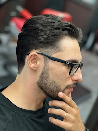 Frontline Unisex Hair Design