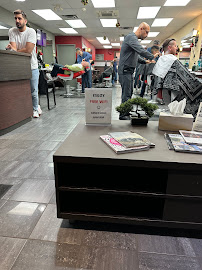 Frontline Unisex Hair Design