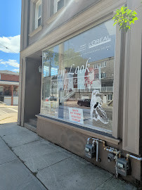 L'Attitudes Salon