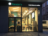 Arnie's bistro & coffee