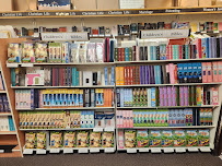 Dorothy June Booksellers