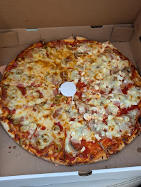 Luciani's Pizza