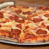 Luciani's Pizza