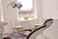 GK Dental Implants and Cosmetic Clinic | Dentist Dumfries | Invisalign | Veneers | Full Mouth Implants