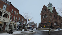 Tin Barn Market