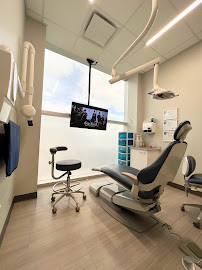 Maple Dental Clinic Silver Berry