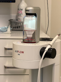 Crown Dental Clinic