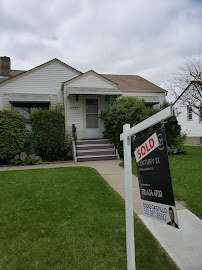 De Villa Real Estate & Mortgage Team