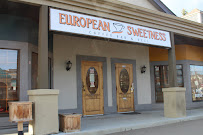 Cat Cafe on Whyte