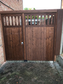 Steadfast Fencing