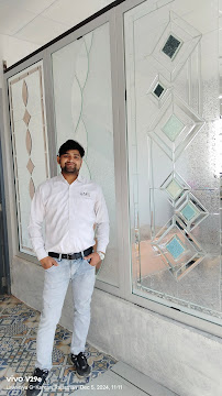 Al Rehmat Glass