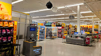 Connor & Kennedy's NO FRILLS Ottawa
