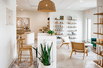 Top Notch Styles Salon & Suites