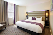 Premier Inn London Ealing hotel