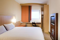 Premier Inn London Kew Bridge hotel