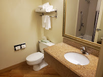 Days Inn by Wyndham Hillsborough