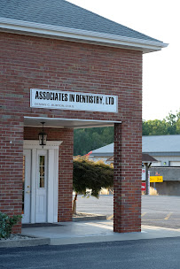Associates In Dentistry in Washington IL