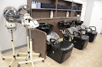 Elegante Salon & Day Spa
