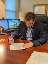 Sutton Law | Immigration, Business & Family Litigation Lawyers. Serving Toronto and GTA