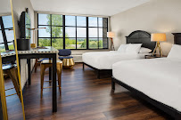 Super 8 by Wyndham Cedar Falls IA - University