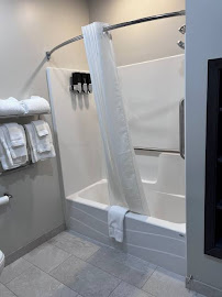 Rock Island Inn & Suites